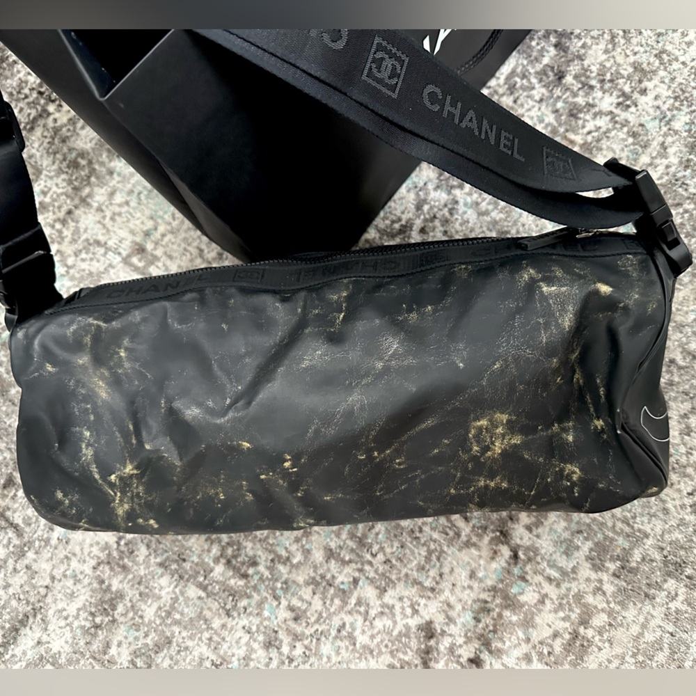 Vintage CHANEL Sport Duffle Bag in Black - Picture 3 of 15